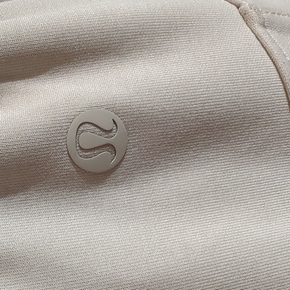 Lululemon softstream high-rise culotte - Size 8, cream - Picture 5 of 6